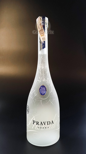 WÓDKA PRAVDA 40% 0,7L