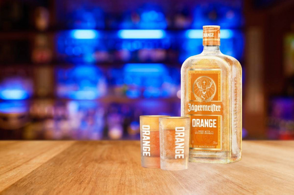 Jägermeister Orange – jak pić? Pomysły na drinki.