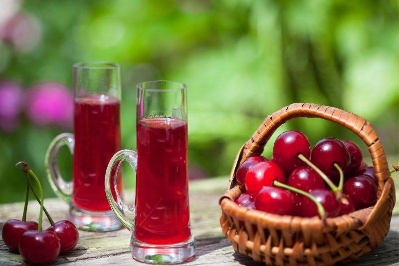 Likier maraschino – z czym go pić i jak serwować?