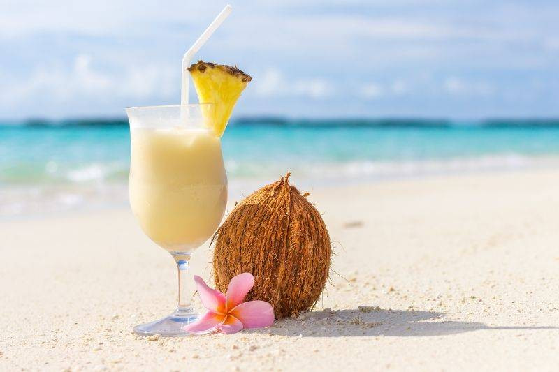 Piña Colada – historia i przepis na najpopularniejszy drink z rumem
