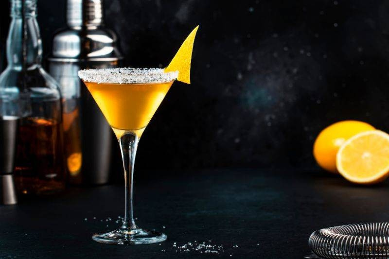 Likier triple sec –  jaki kupić i z czym pić?