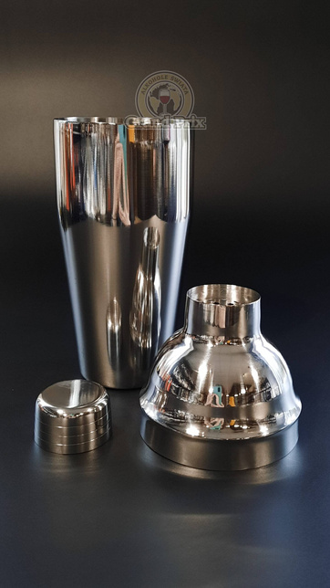 Shaker stal szlachetna srebrny 750 ml typu Cobbler