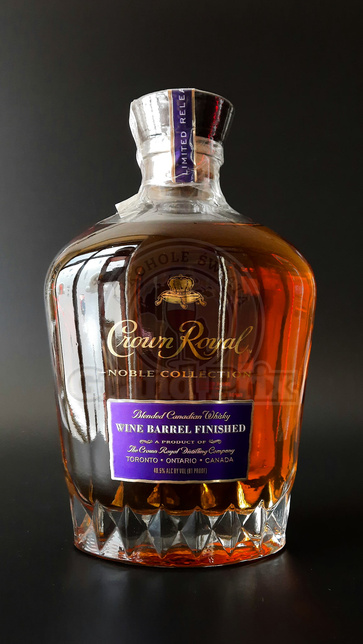 WHISKY CROWN ROYAL NOBLE COLLECTION WINE BARREL FINISH (2017,2nd RELEASE ) 40,5% 0,75L