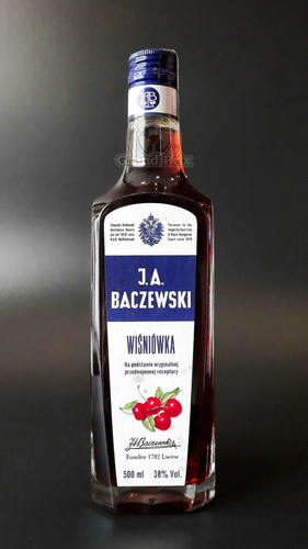 WÓDKA BACZEWSKI WIŚNIÓWKA 38%  0,5L