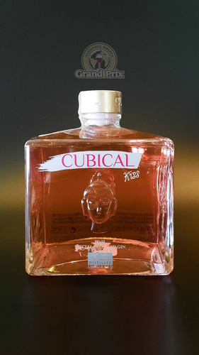 CUBICAL KISS BY TOTANIC 37,5% 0,7L