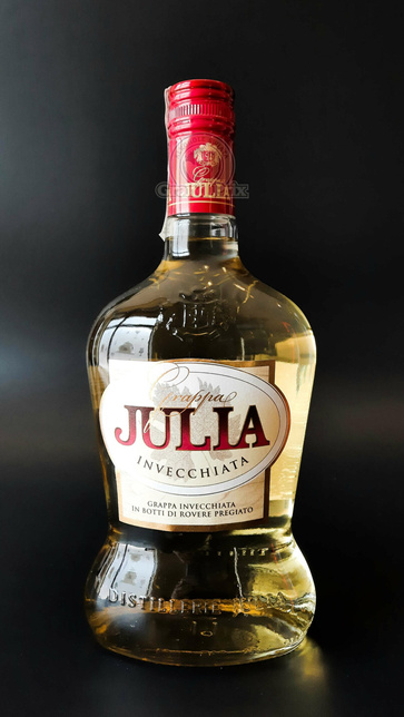 GRAPPA JULIA INVECCHIATA 40%  0,7L