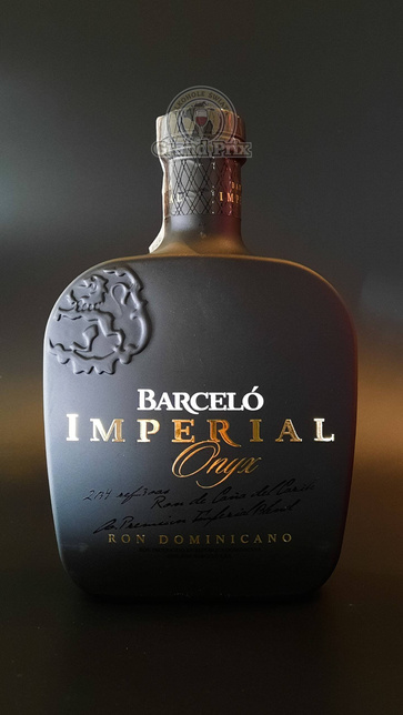 BARCELO IMPERIAL ONYX  38% 0,7L
