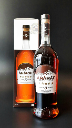BRANDY ARARAT 5* 0.5L 40%