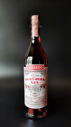 LUXARDO SOUR CHERRY 37,5% 0,7L