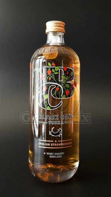 BLACK COW STRAWBERRY VODKA 37,5%  0,7L