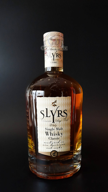 SLYRS WHISKY CLASSIC 43% 0,7L