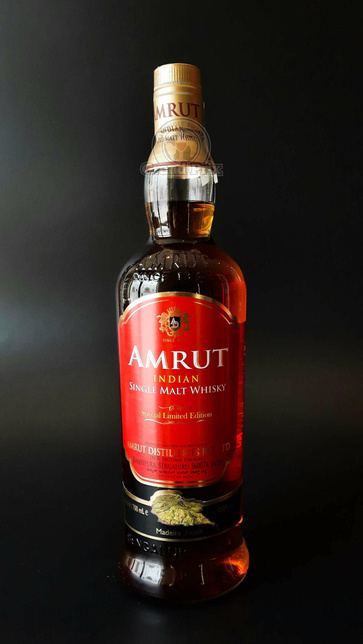 WHISKY AMRUT PEATED SINGLE MALT MADEIRA FINISH 50% 0,7L
