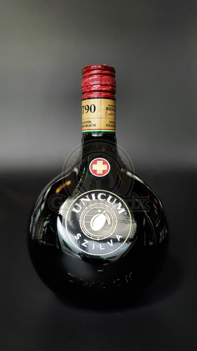 LIKIER UNICUM SZILVA 34,5% 1L