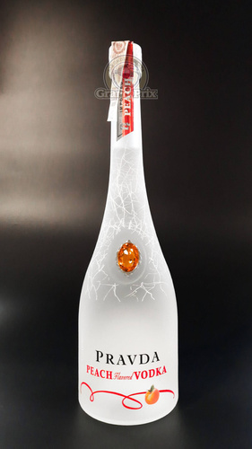 WÓDKA PRAVDA PEACH  37,5%  0,7L