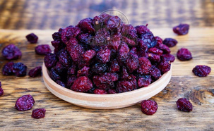 Żurawina suszona cała w cukrze trzcinowym 250g