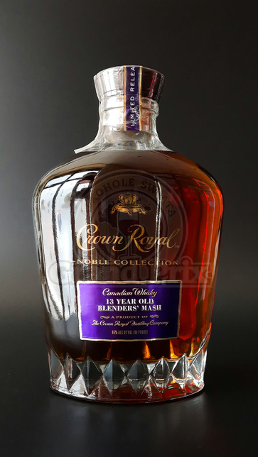 CROWN ROYAL NOBLE COLLECTION 13YO BOURBON MASH (2018 RELEASE ) 45% 0,75L