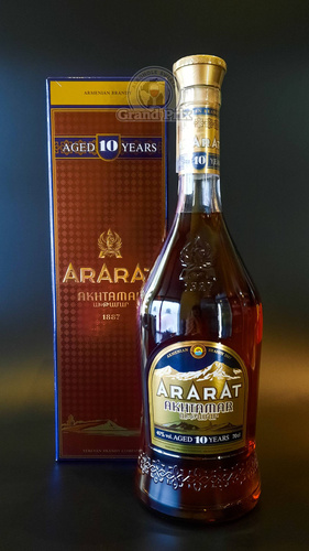 BRANDY ARARAT 10YO AKHTAMAR 40%  0,7L