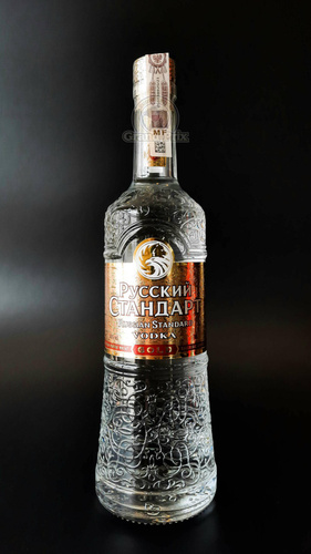 RUSSKIJ STANDARD GOLD 40% 0,7L ( po sprzedaży produkt wycofany)
