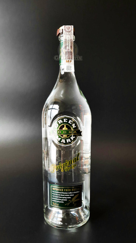 GREEN MARK RUSSISCHER VODKA 38%  0,7L( po sprzedaży produkt wycofany)