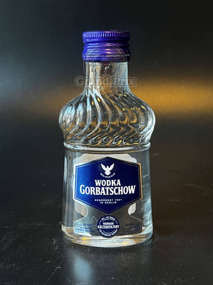 Mini wódka GORBATSCHOW 37,5%  0,1L