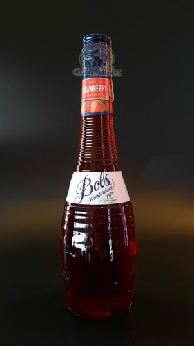 BOLS STRAWBERRY 17% 0,7L