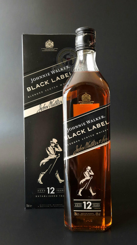 WHISKY JOHNNIE WALKER BLACK LABEL 12YO 40% 0,7L