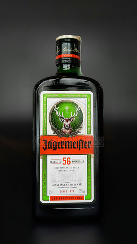 LIKIER JAGERMEISTER 35% 0,5L