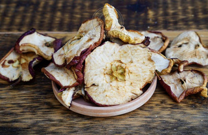 Jabłka suszone naturalnie (ze skórką) 250g