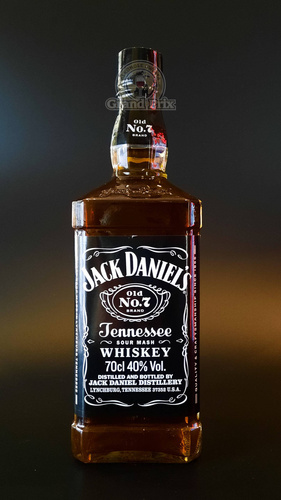 JACK DANIEL'S TENNESSEE WHISKEY 40% 0,7L